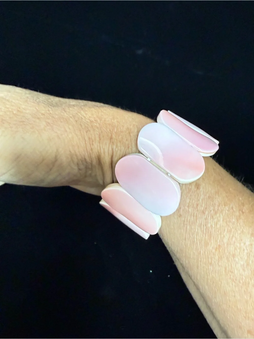 Pink Conch Shell Oval Stretch Bracelet